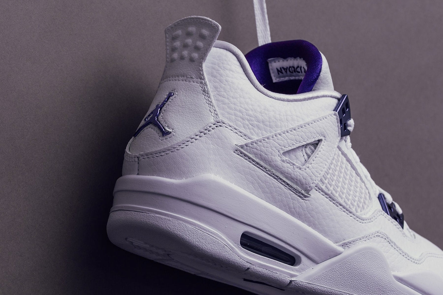 Air Jordan 4 “ Metallic Purple”