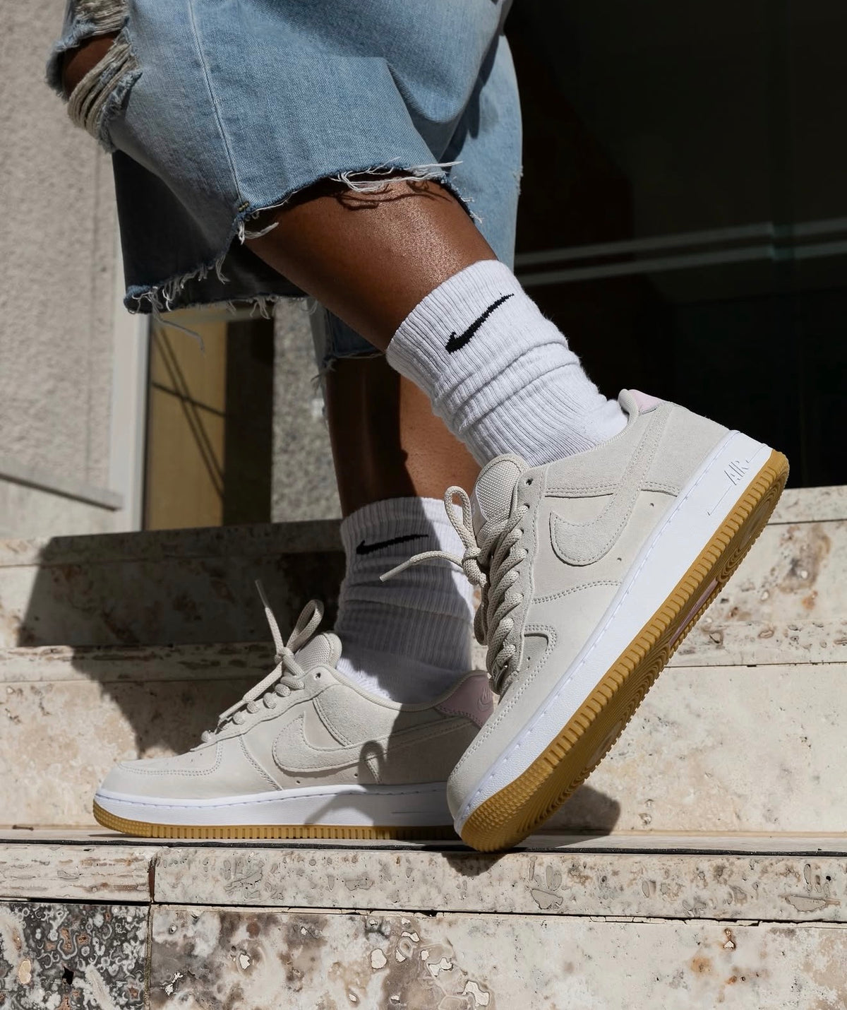 Airforce 1 Low SB Light Orewood Brown Pink