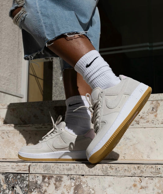 Airforce 1 Low SB Light Orewood Brown Pink