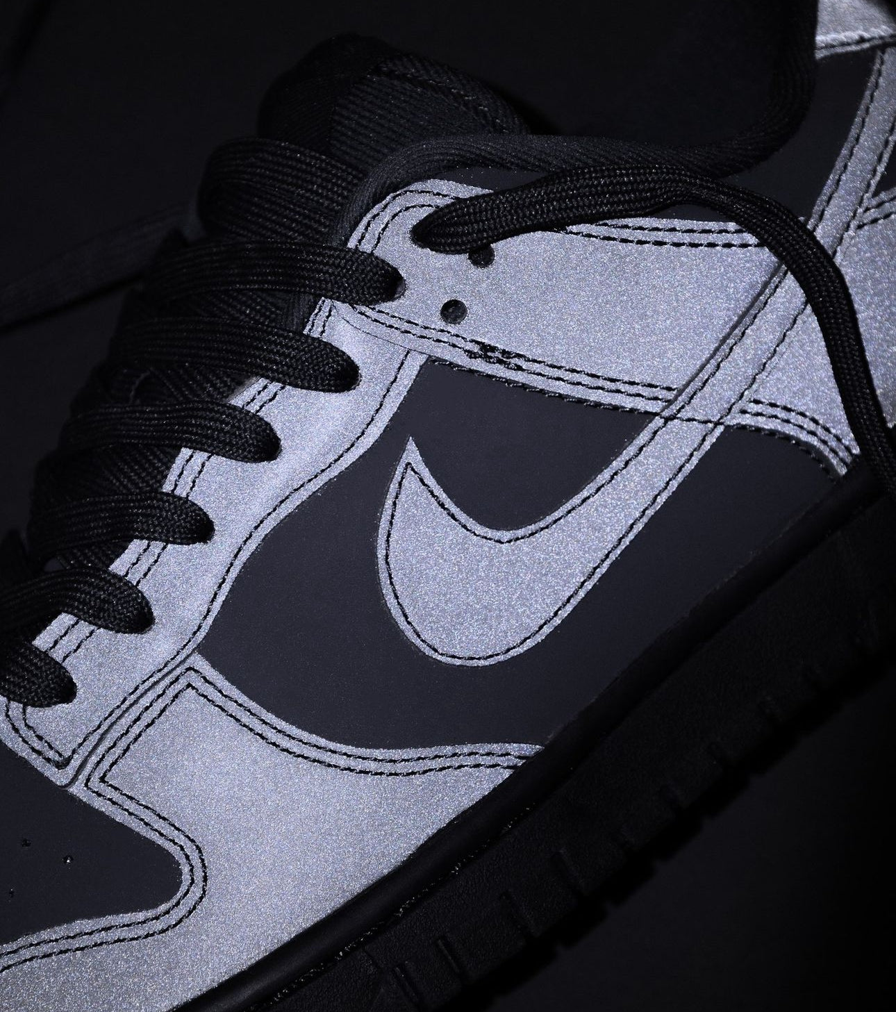 Dunk Low “ Cyber Reflectives “