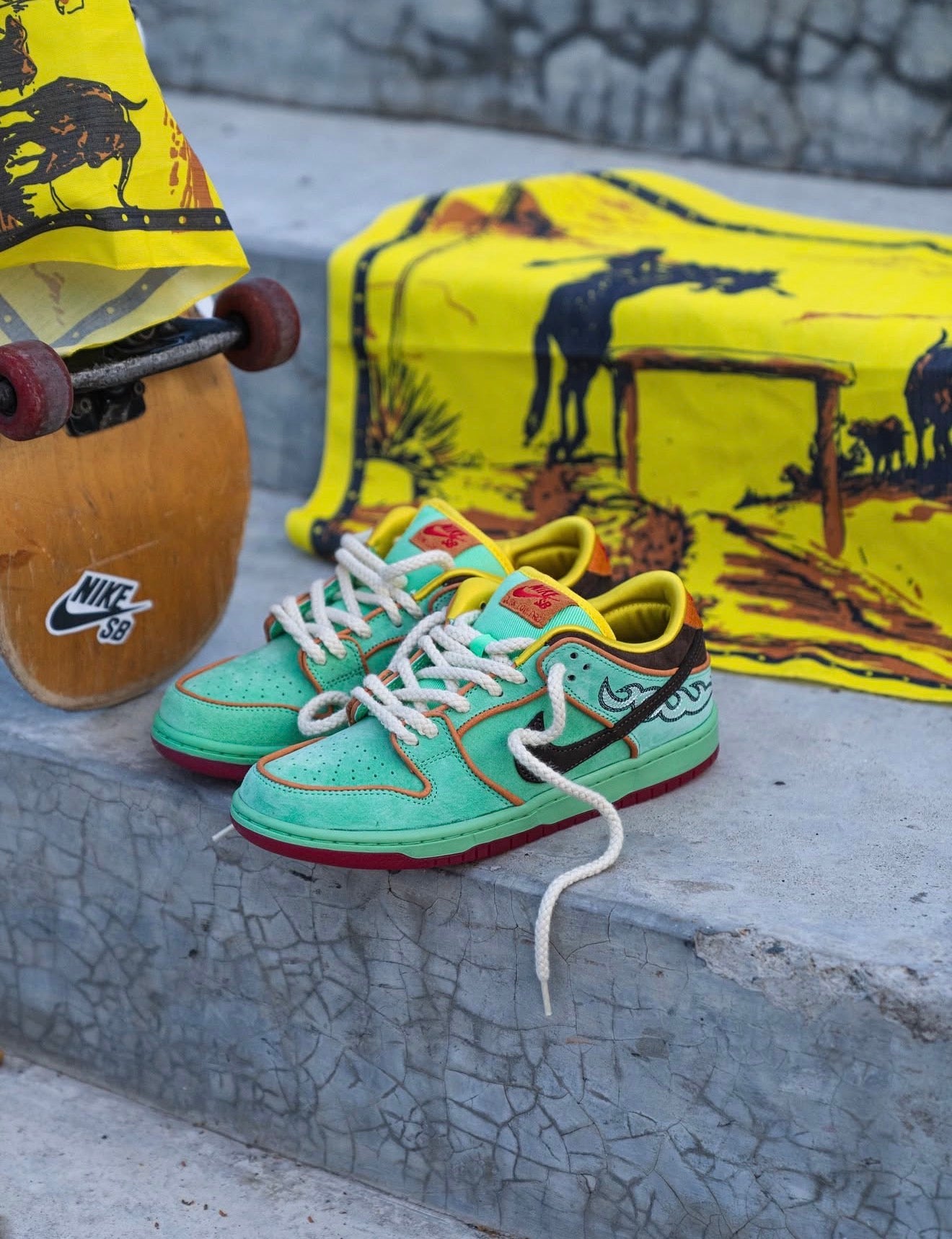 SB Dunk Low Rodeo Tourmaline