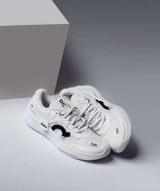 On The Roger Pro 2 Clay White Black
