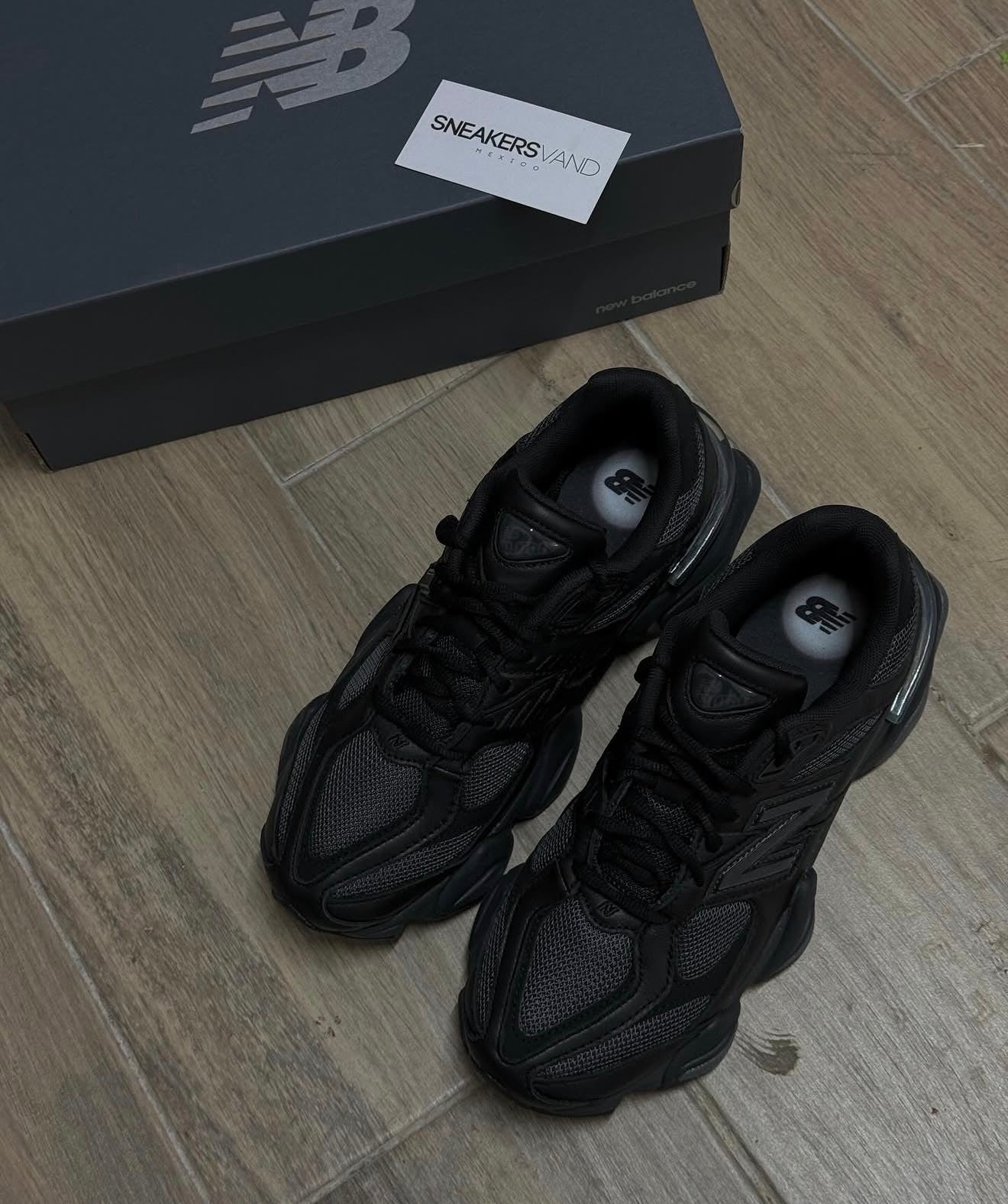 NB Balance 9060 Triple Black Leather