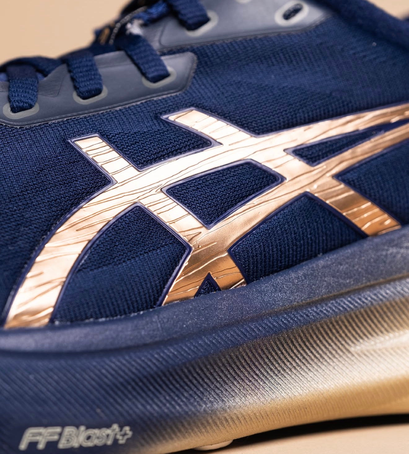 Gel-Kayano 31 Platinum Blue Expanse Champagne