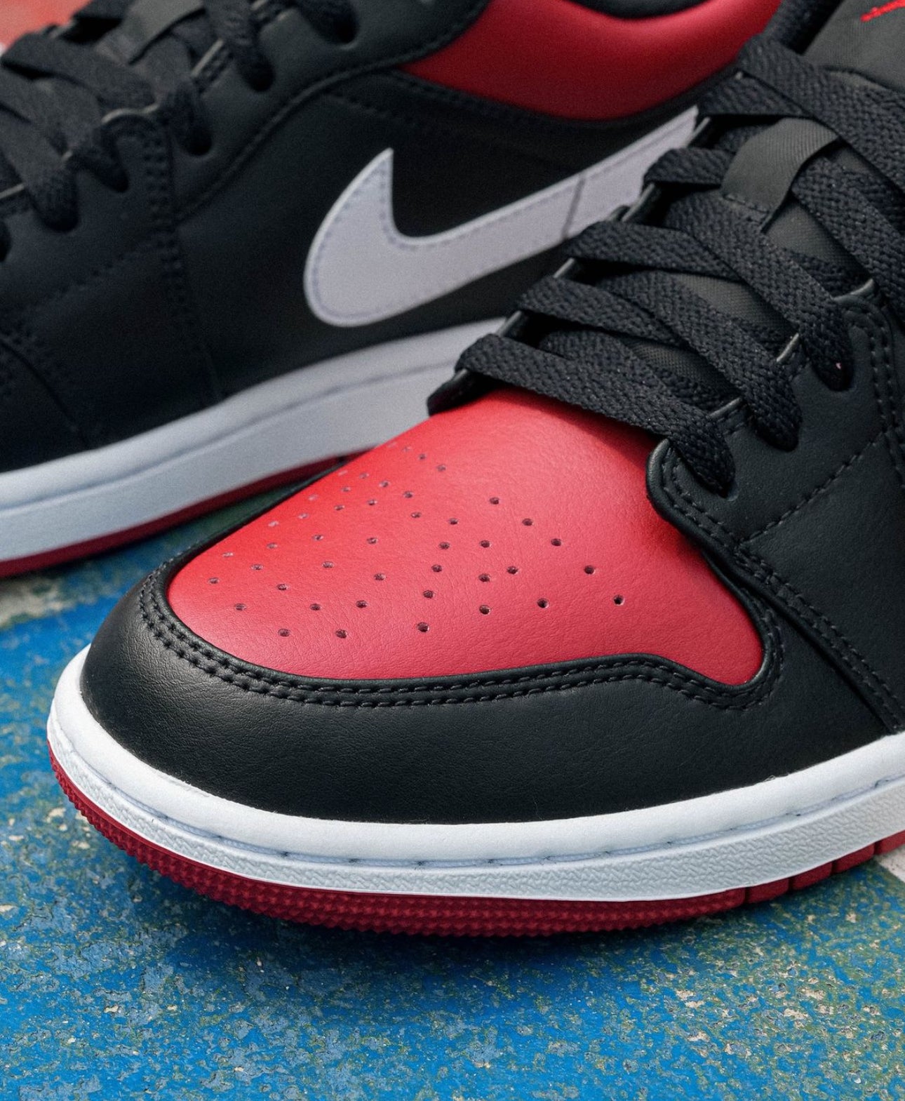 Air Jordan 1 Low Alternate Bred Toe