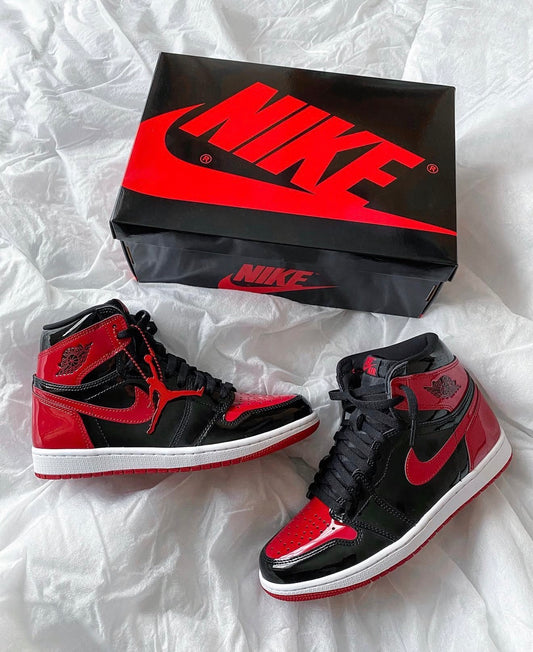 Air Jordan Retro 1 High Patent Bred