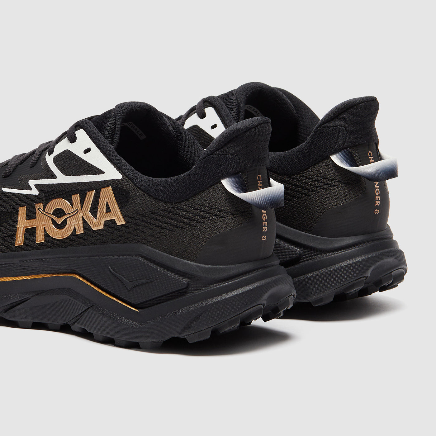 Hoka One One Challenger ATR 8 Koshi Tan - Tan Black/Gold