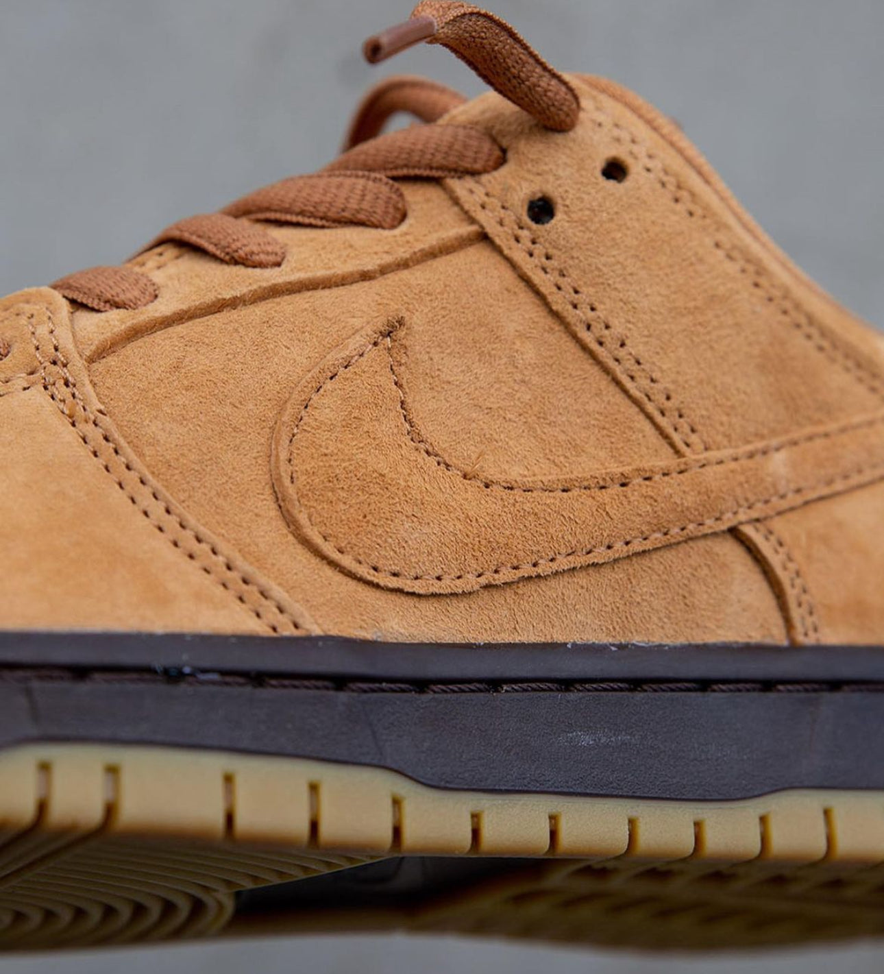 SB Dunk Low “ Wheat “