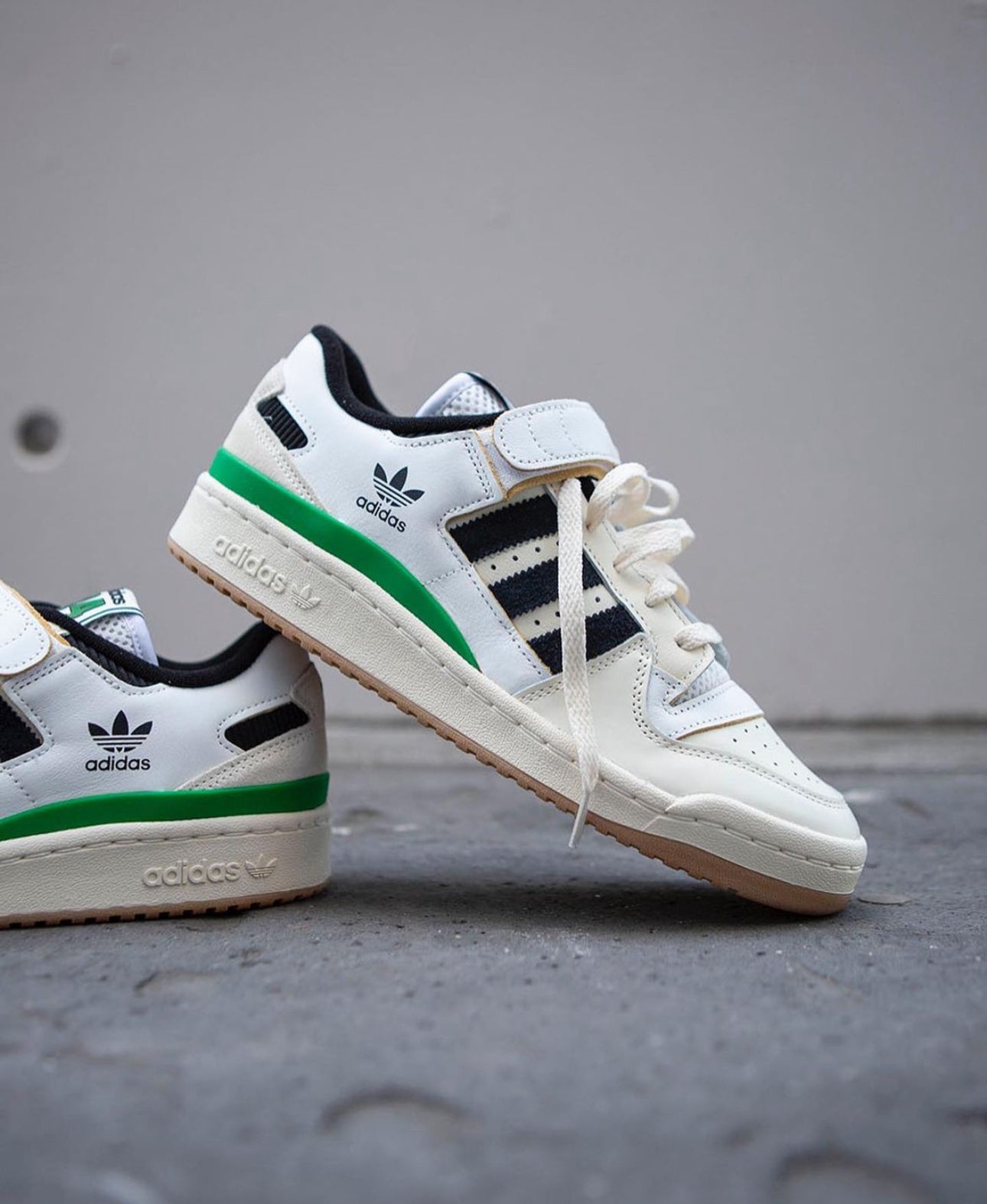 Forum 84 Low “  Cream White / Black / Green “