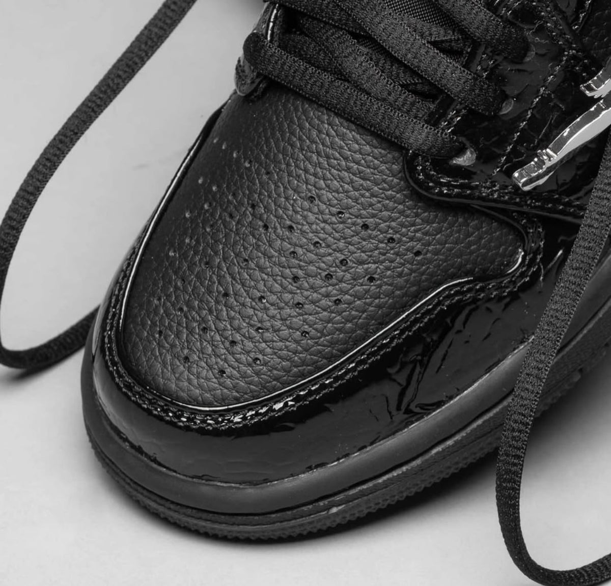 Air Jordan 1 Low Patent Elephant Black