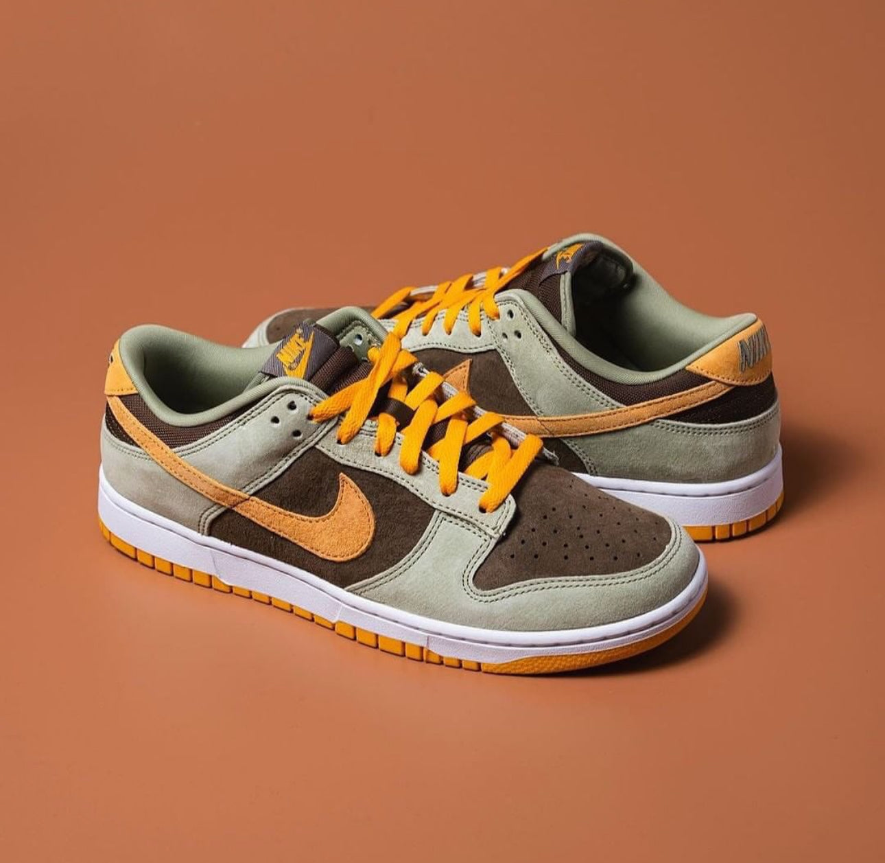 Dunk Low “ Dusty Olive “