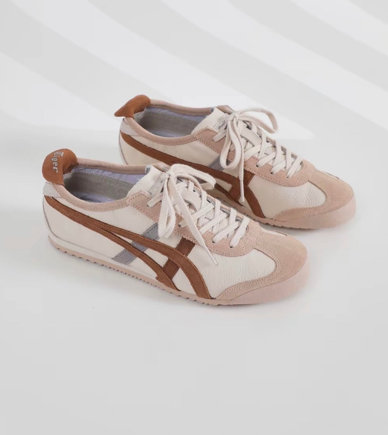 Mexico 66 Lace Up Cream Khaki