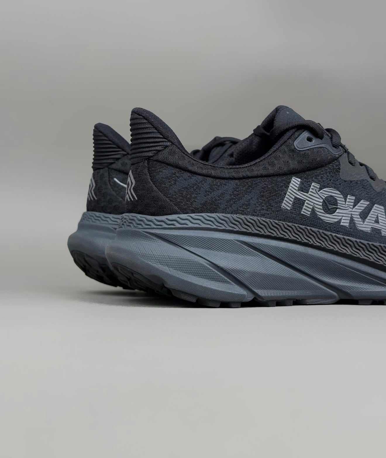 Hoka One One Challenger 7 Black