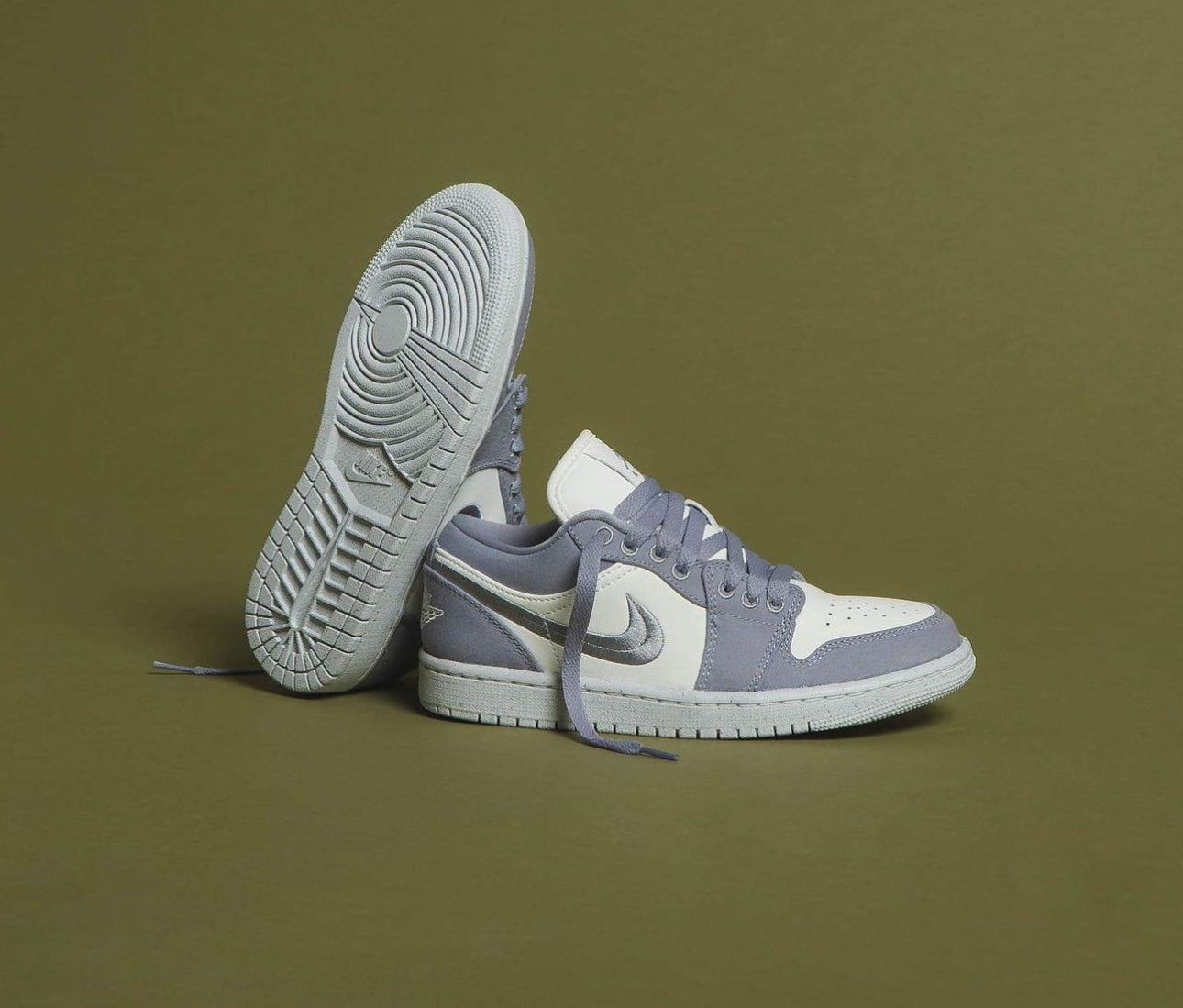 Air Jordan 1 Low “ Light Steel Grey “