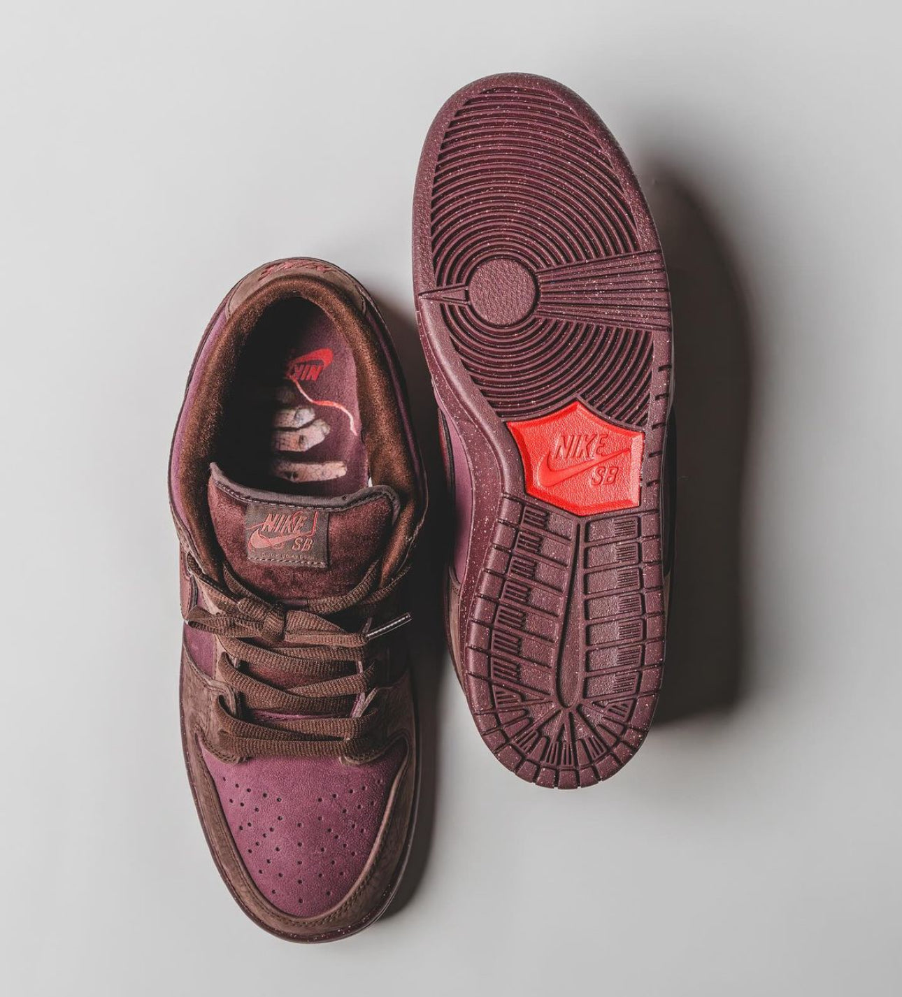 Dunk Low City Of Love Burgandy Crush