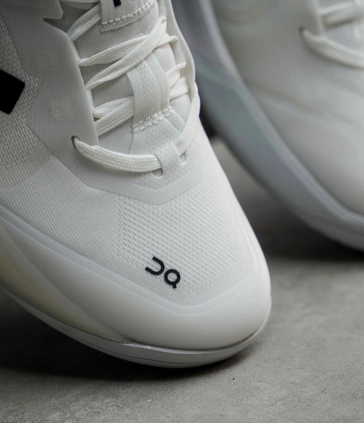 On The Roger Pro 3 White Pink
