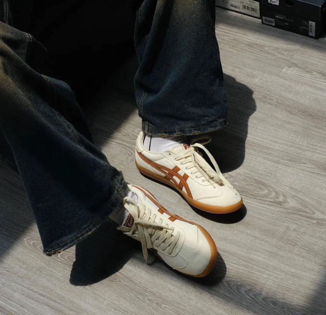 Onitsuka Tiger Tokuten “ Caramel Cream “