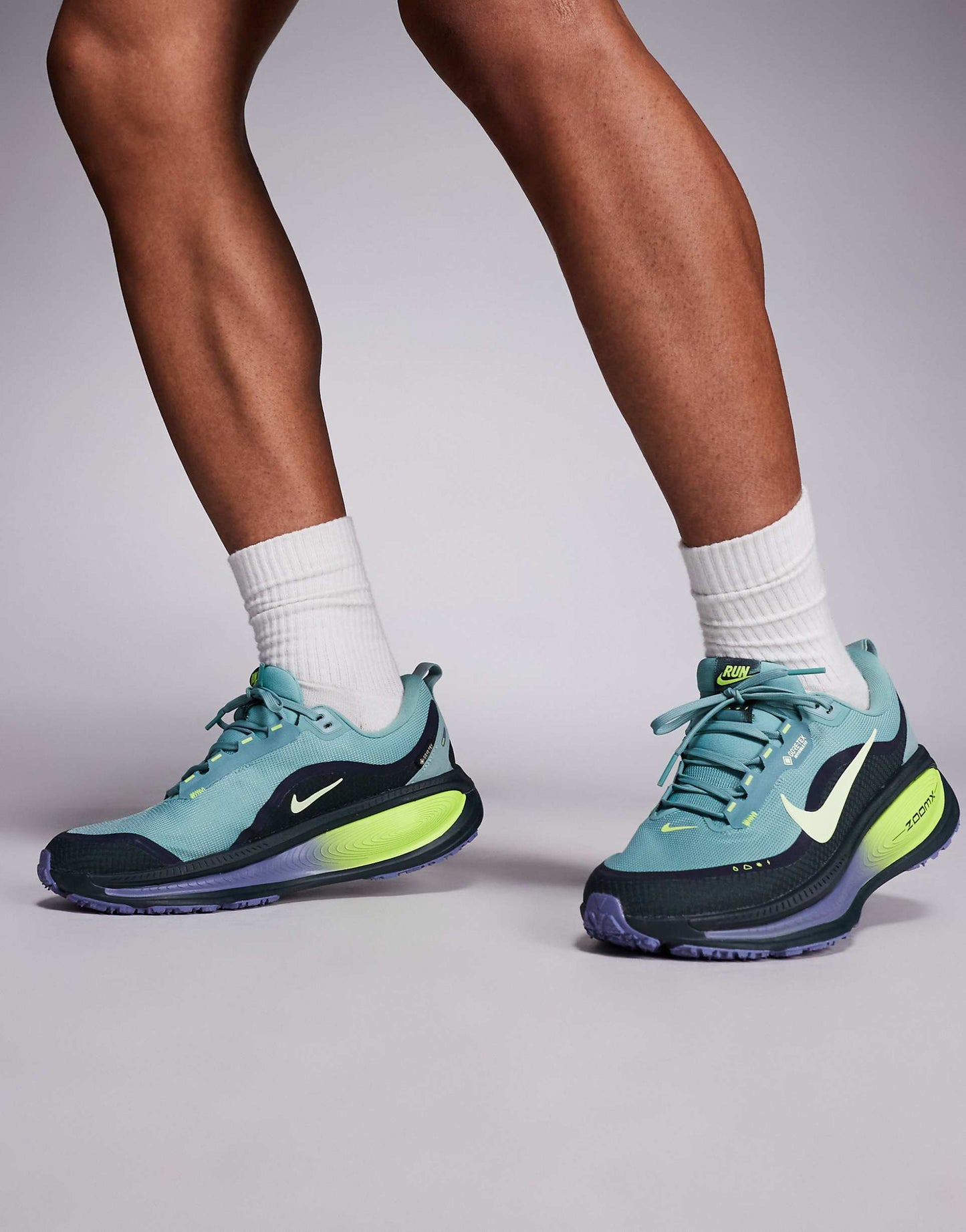 Vomero 18 Gore-Tex Seaweed Cannon Volt