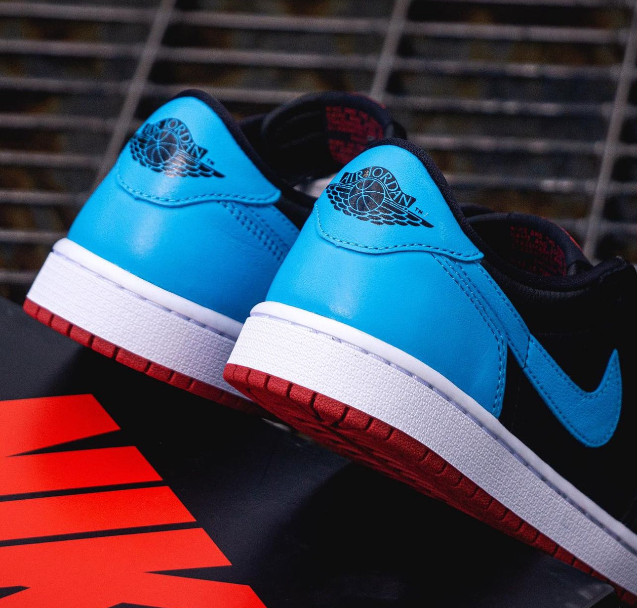 Air Jordan 1 Low “ UNC to Chicago “