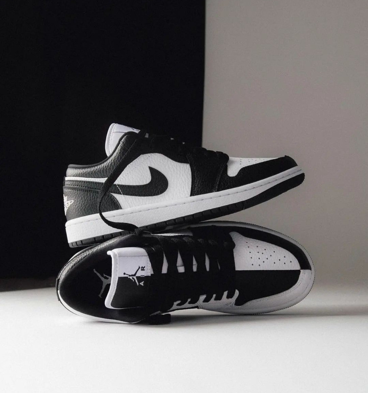 Air Jordan 1 Low Homage “ White/Black “