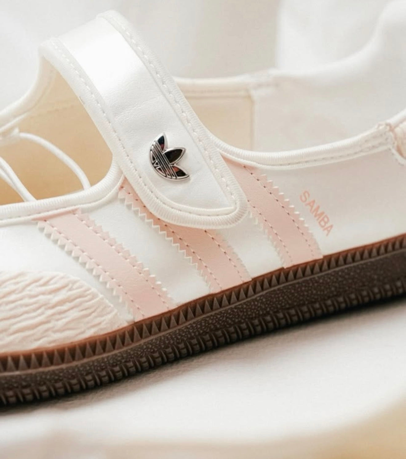 WMNs Samba Jane Cloud White Pink