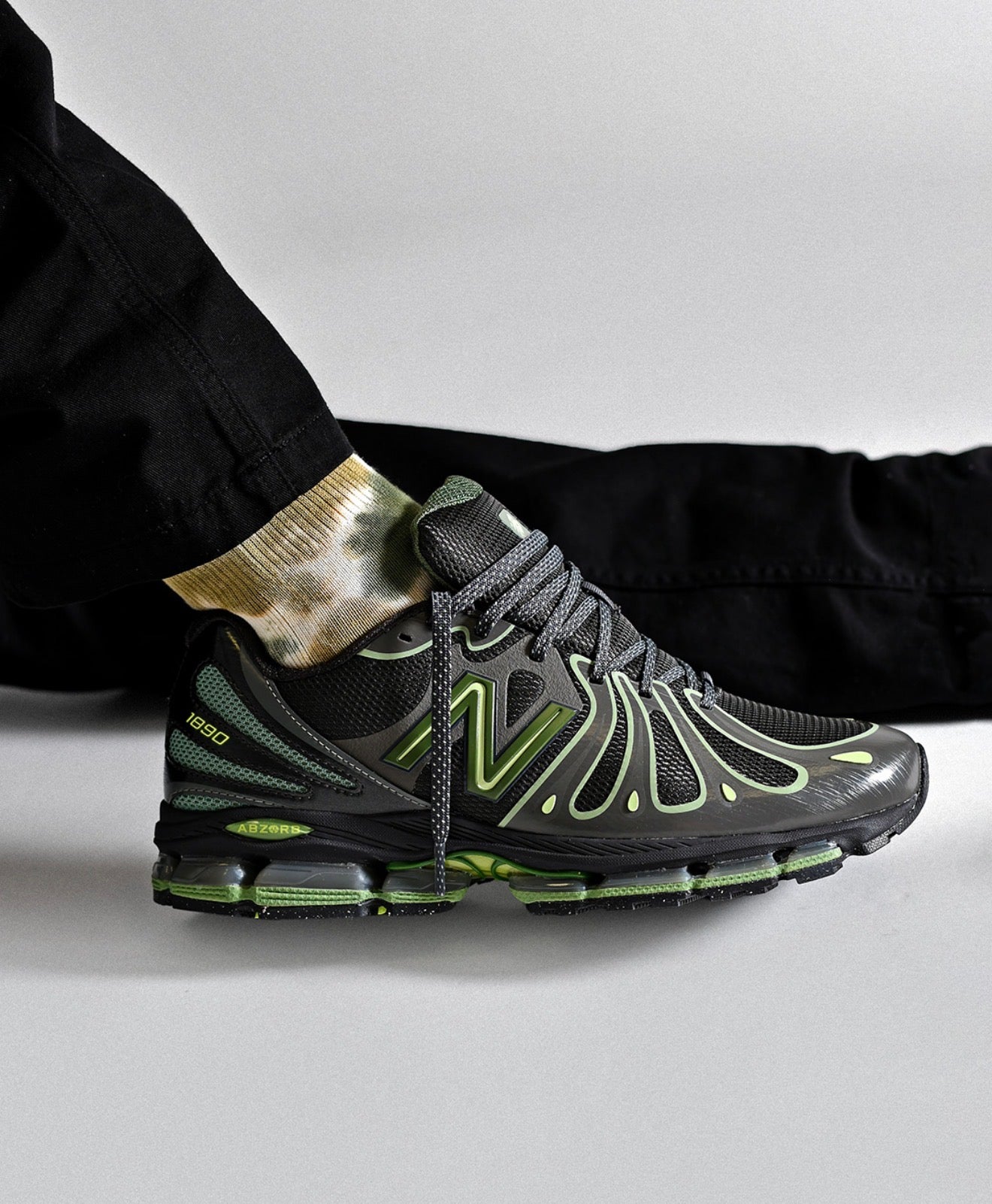 NB Balance 1890 Faded Black Utility Green