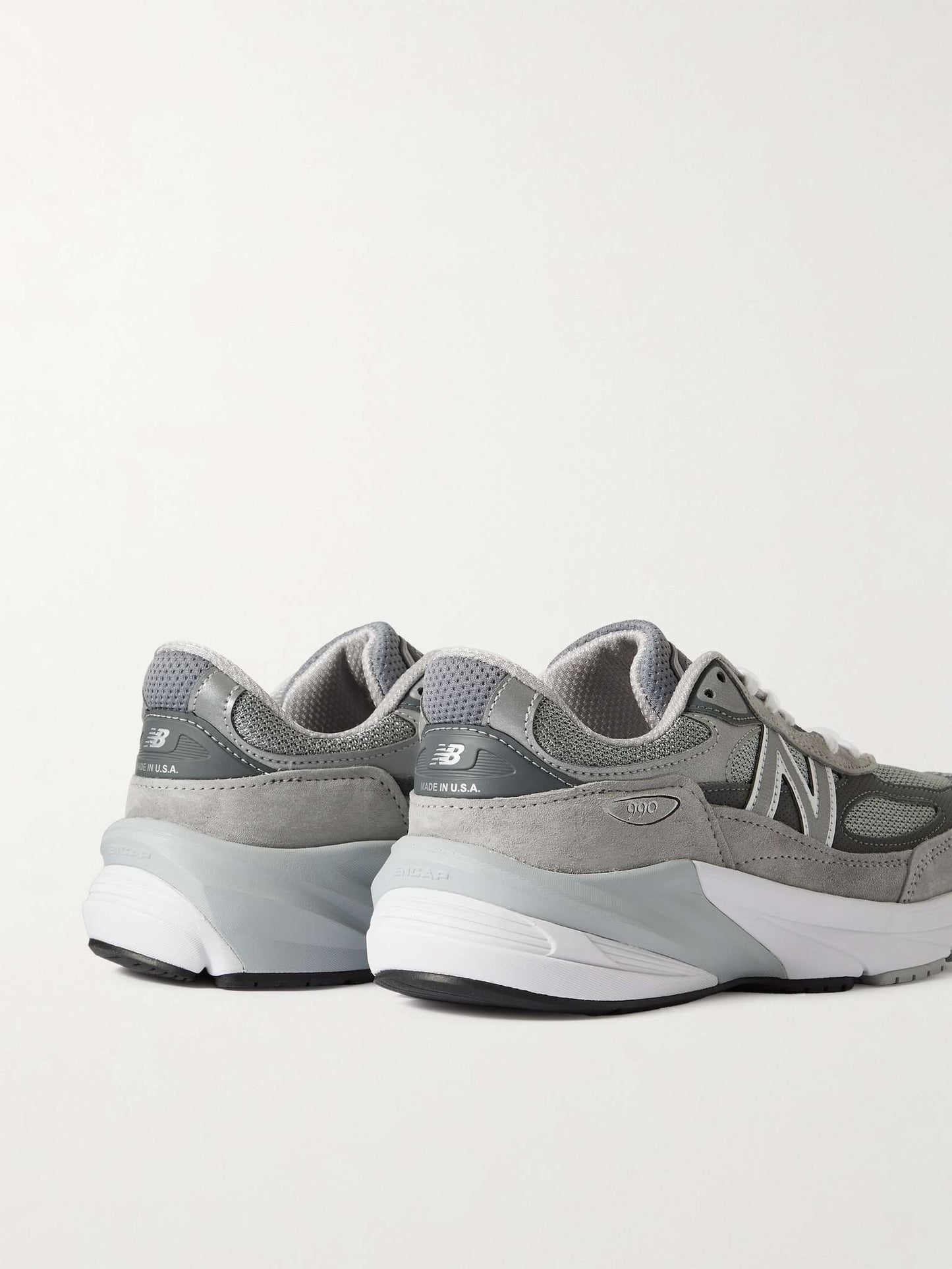 New Balance 990 v6 Grey