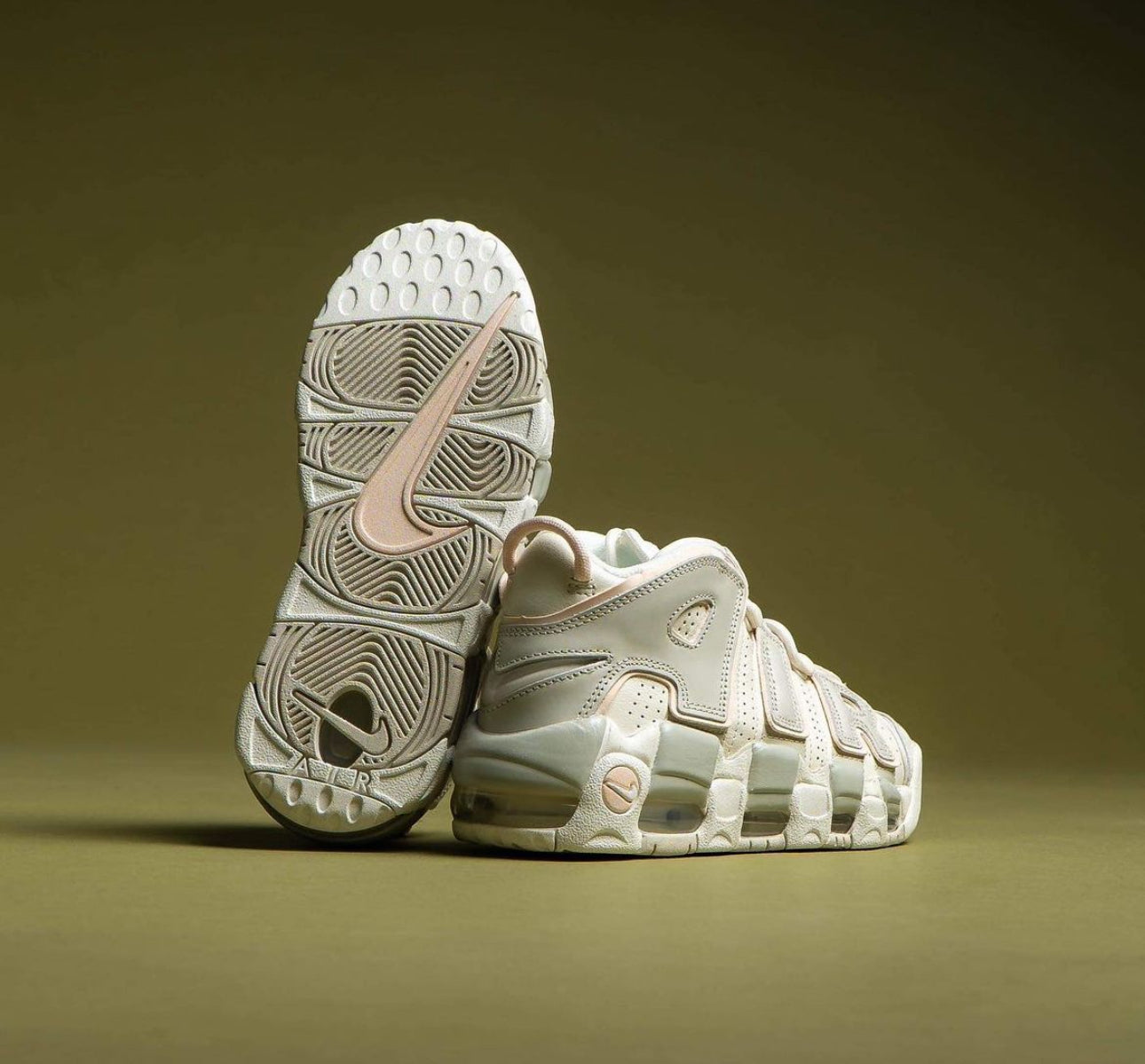 Air More Uptempo 96 Sail Guava