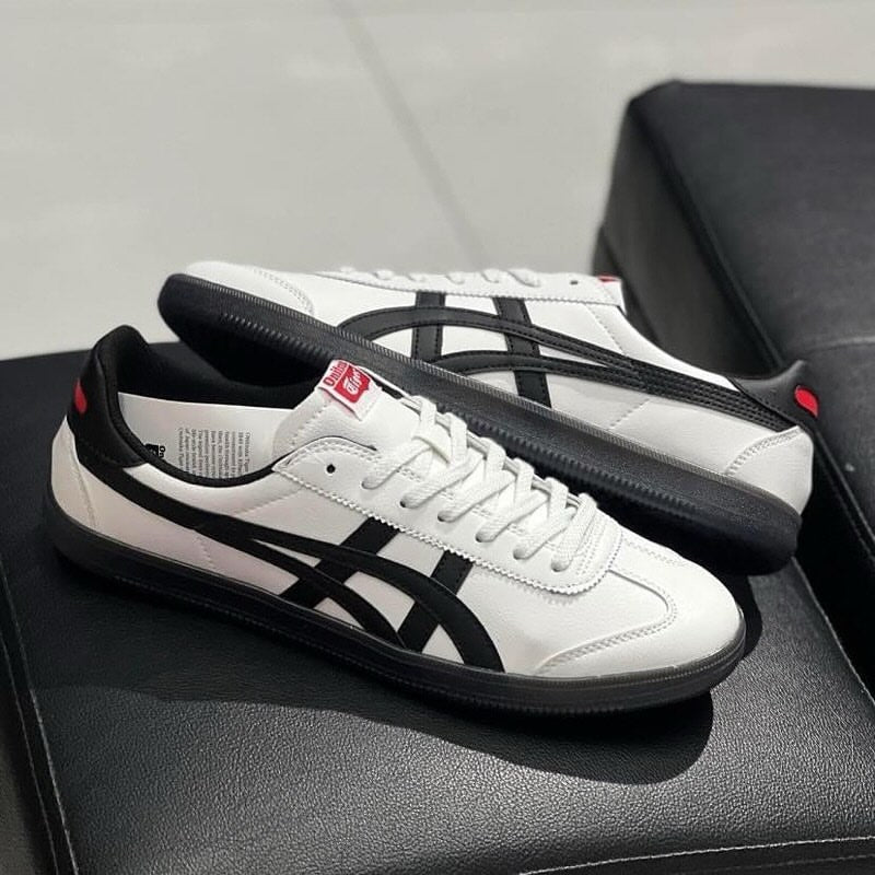 Tokuten Lace Up Panda