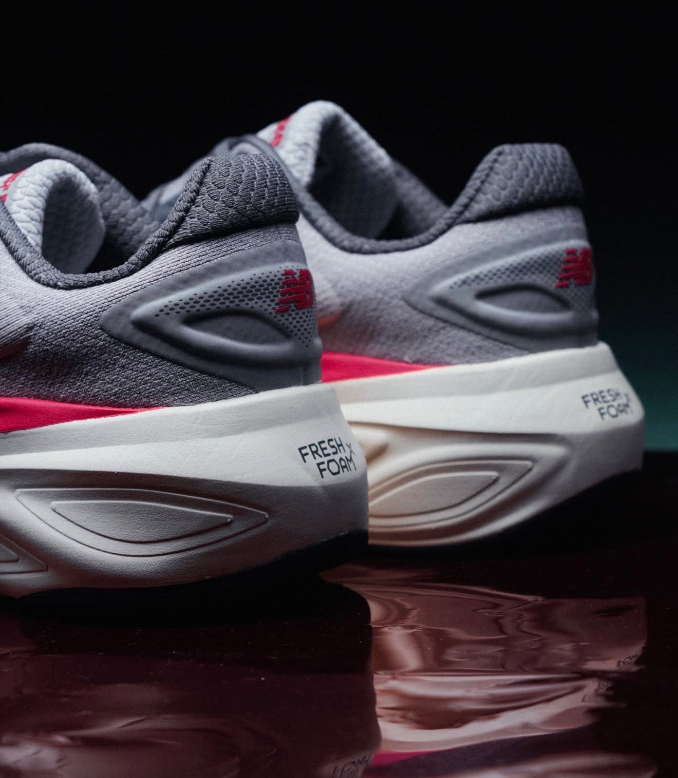 NB Balance Fresh Foam More v6 Grey Matter True Red Castlerock vc