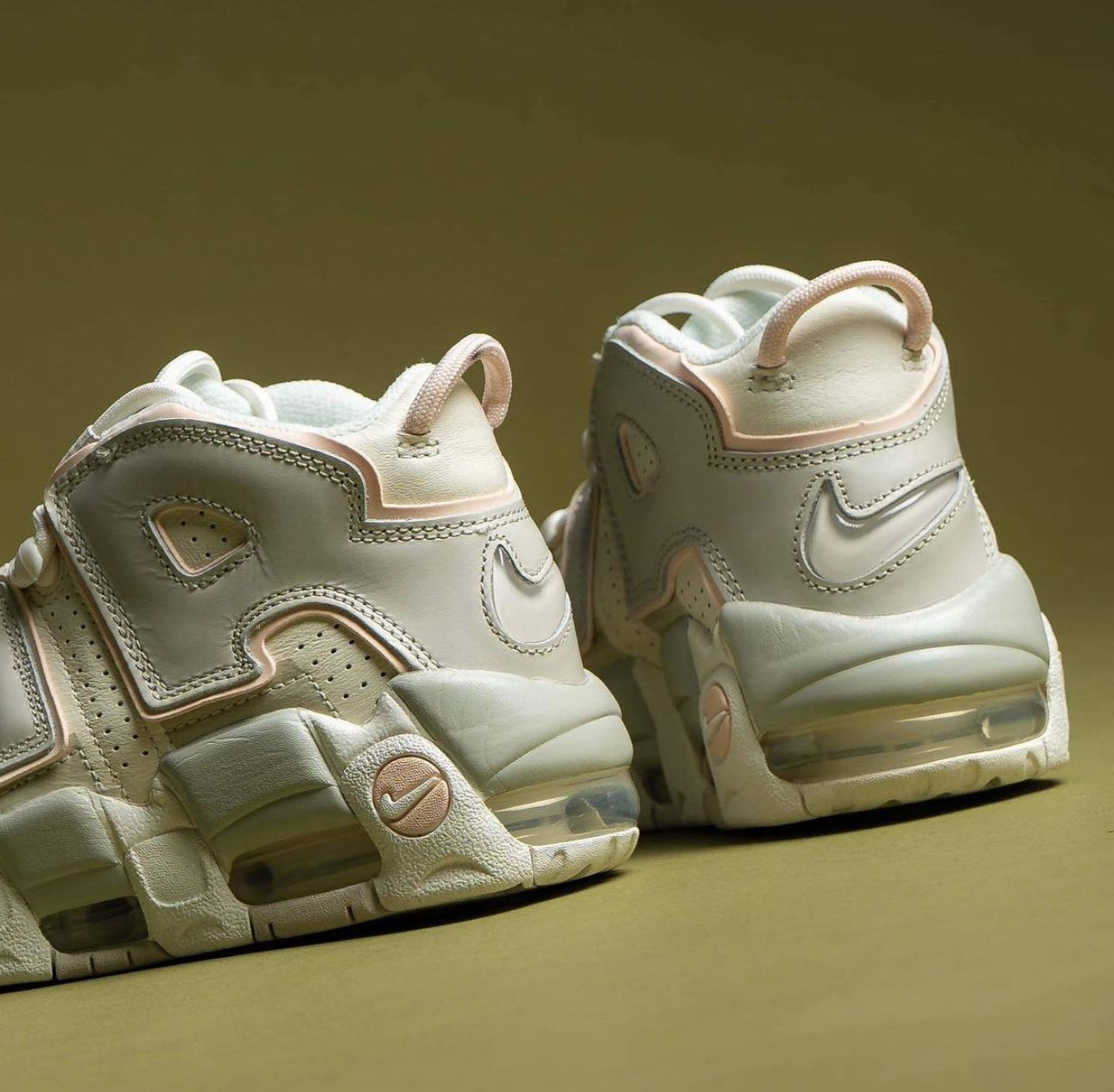 Air More Uptempo 96 Sail Guava