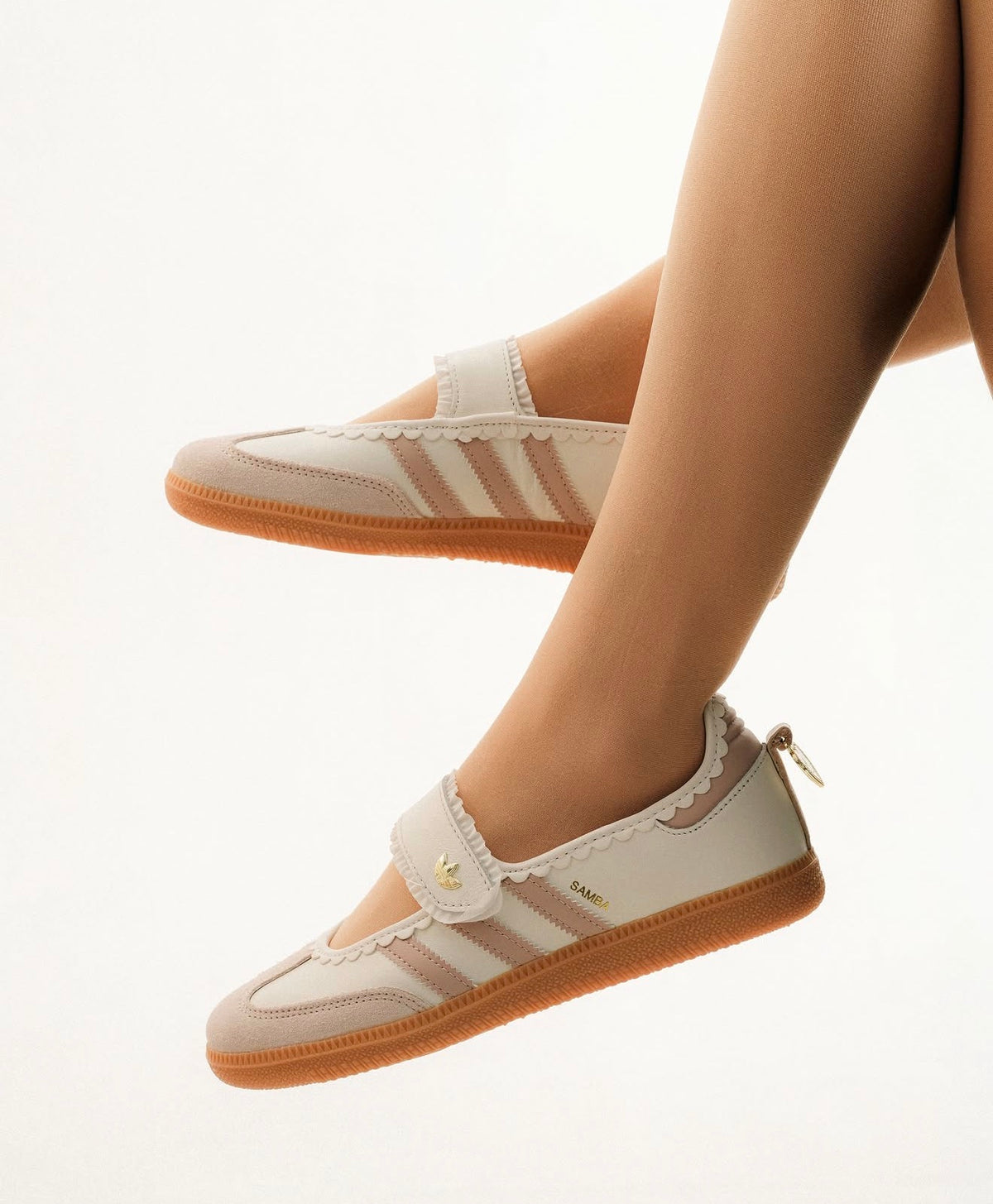 WMNs Samba Jane Ruffle Pack White Pink Gum