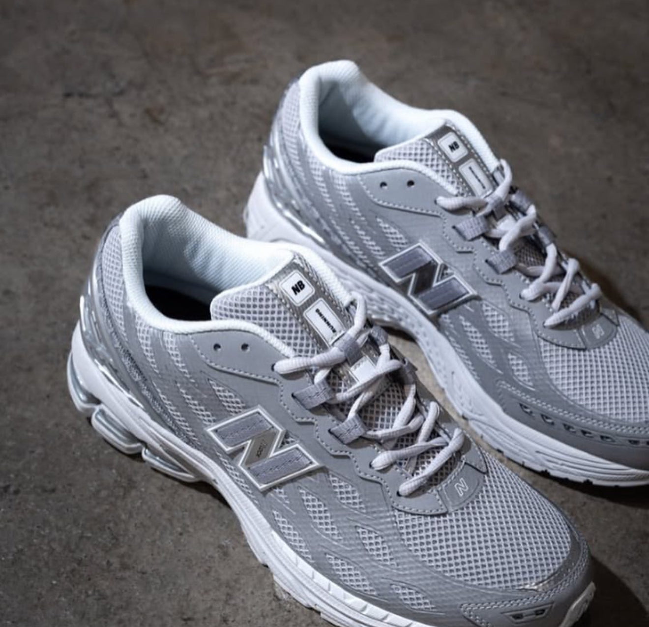 NB Balance 1906W Silver Metallic