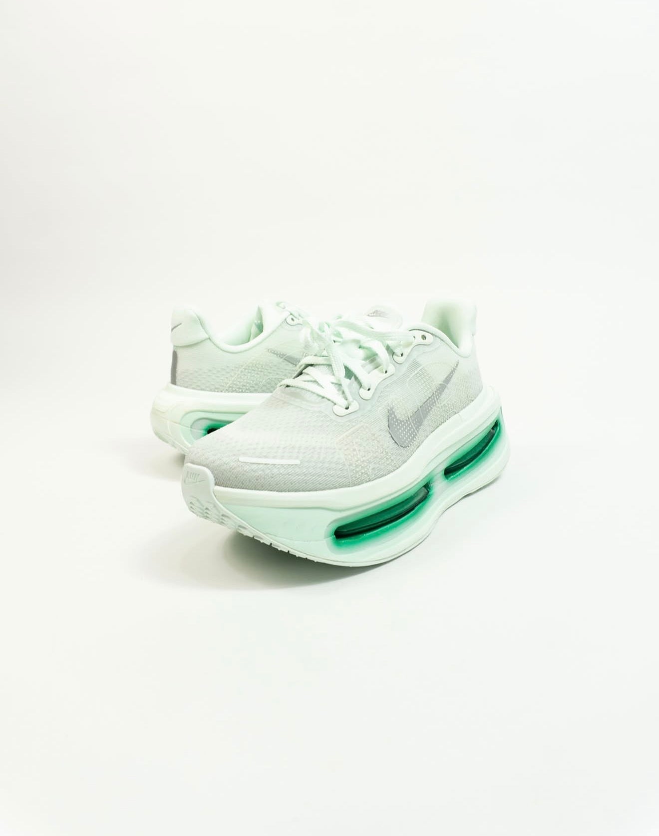 Vomero Premium Barely Green