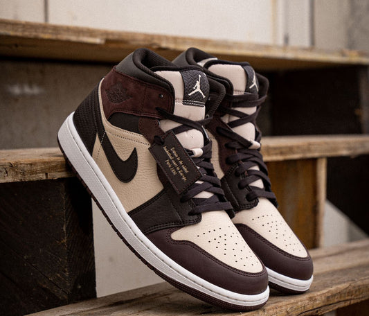 Air Jordan 1 Mid SE “ Paris YMCA “