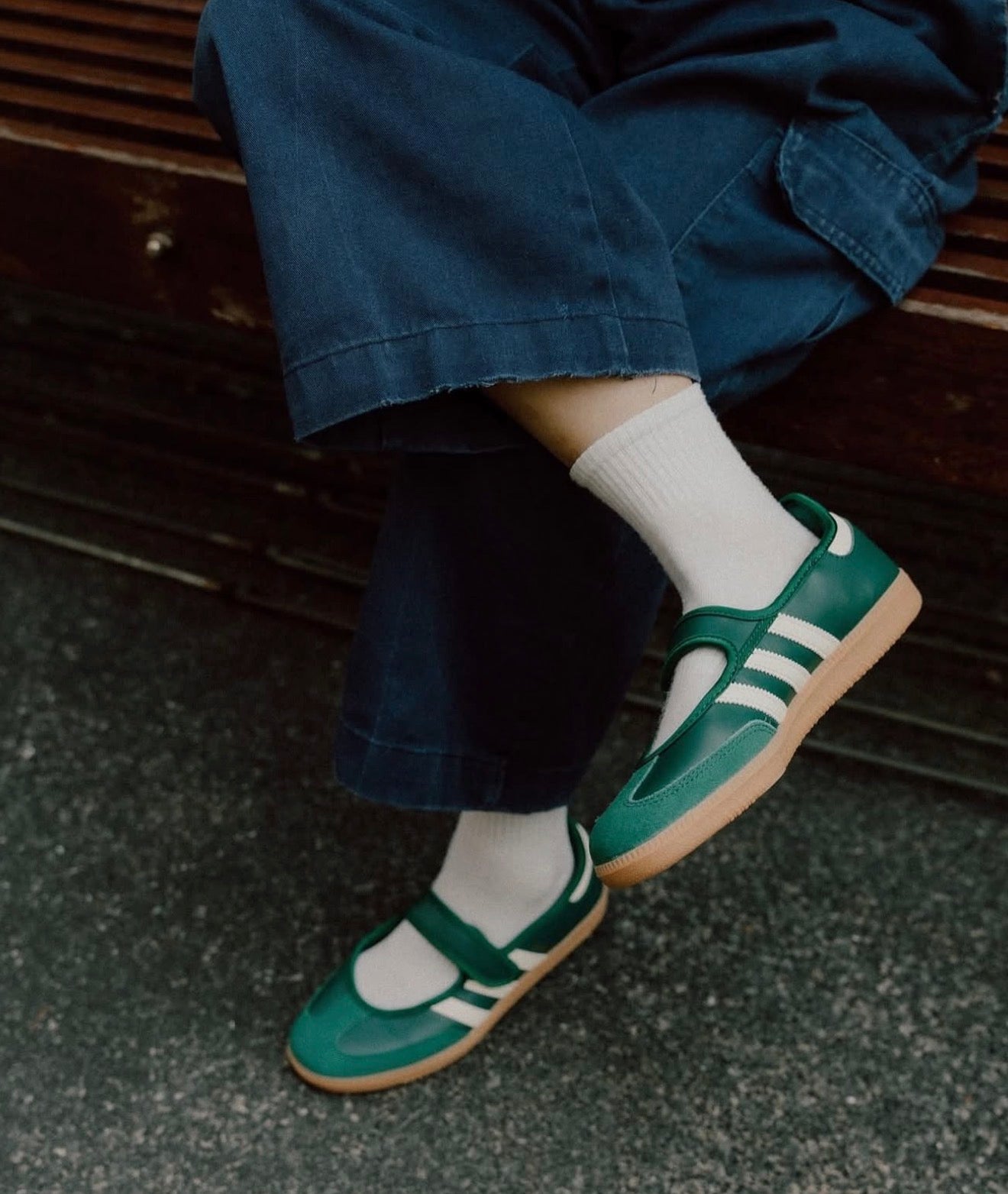 WMNs Samba Jane Green White Gum