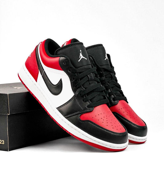 WMNs Air Jordan 1 Low “ Bred Toe “