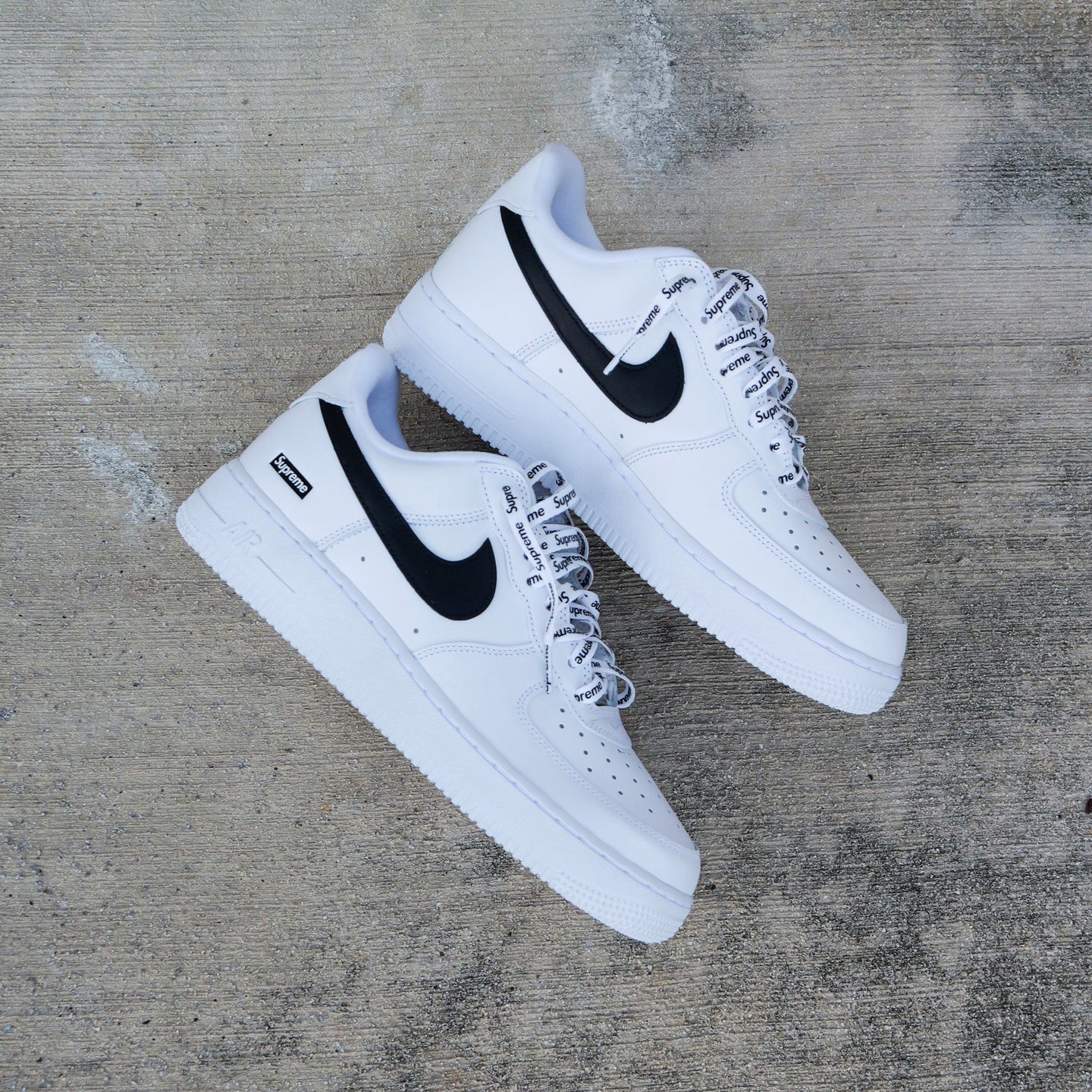 Airforce 1 Low Supreme White Black
