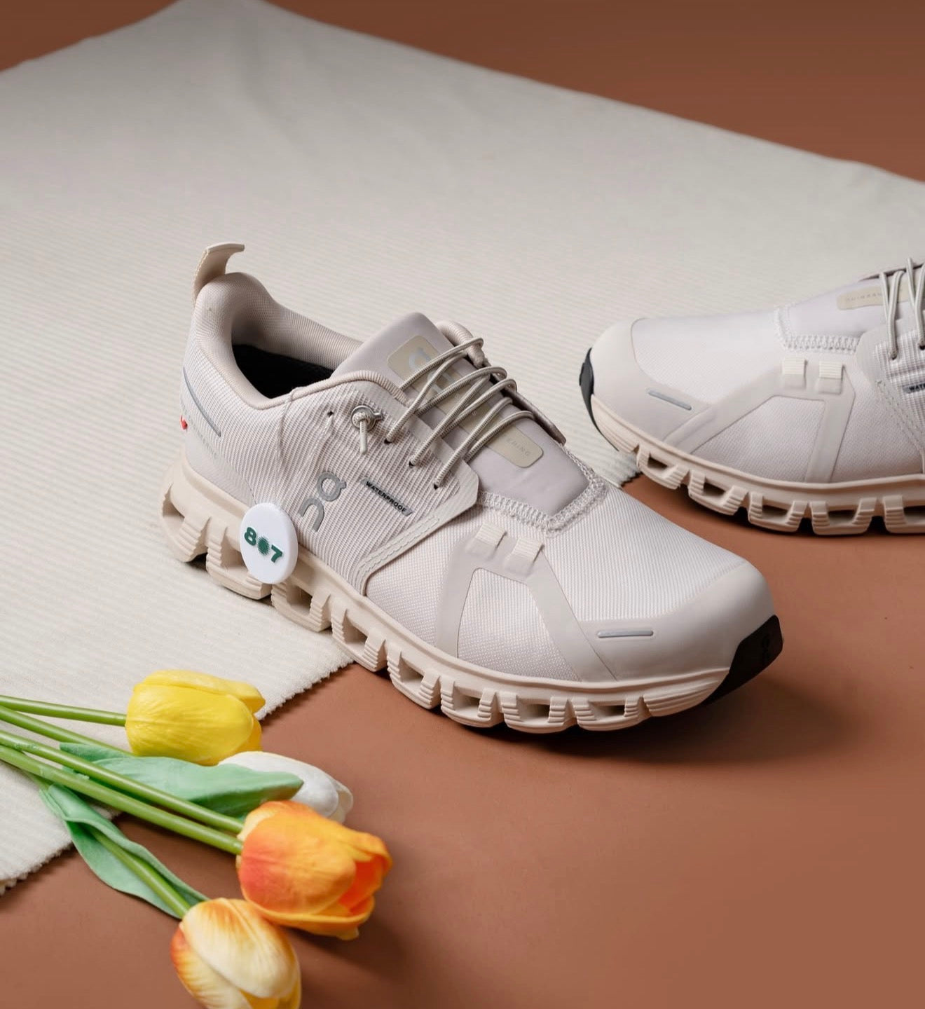 On Running Cloud 6 Waterproof Pearl Cream