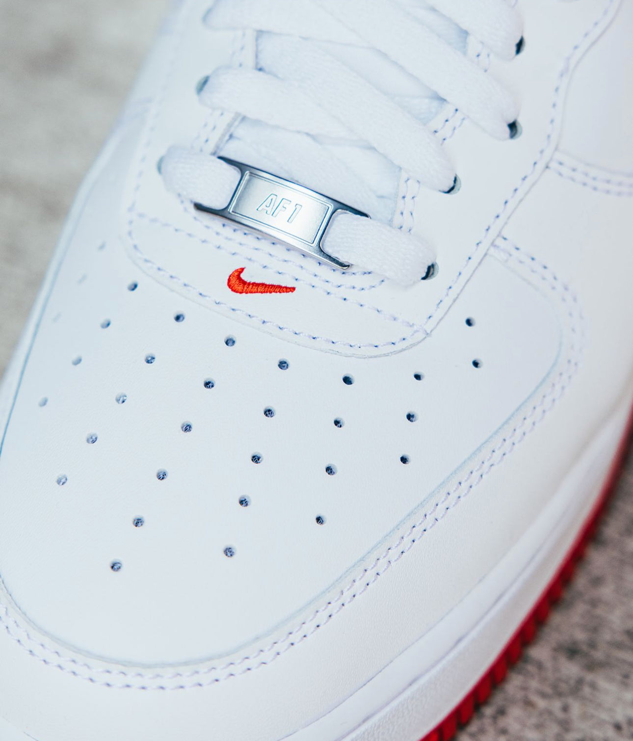 Airforce 1 Low “ White Picante Red “