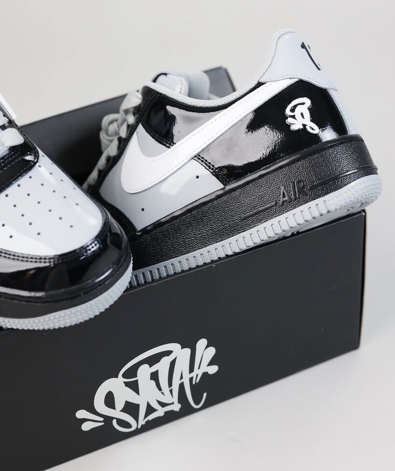 Airforce 1 Low Syna Central Cee Black White Smoke Grey