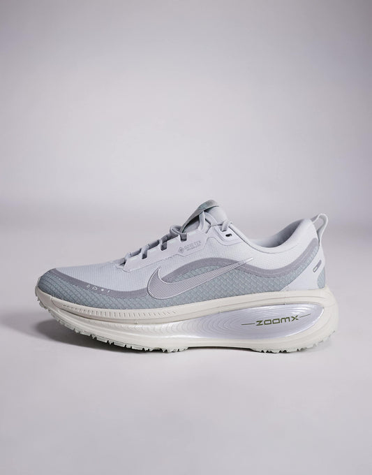 Vomero 18 Gore-Tex Pure Platinum Light Pumice