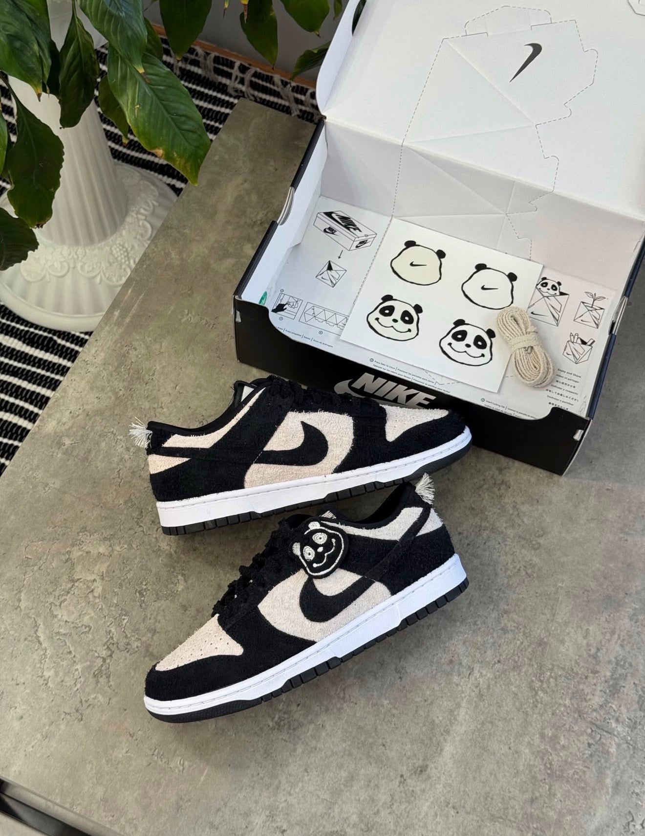 Dunk Low Retro SE Panda-Monium White Black Suede