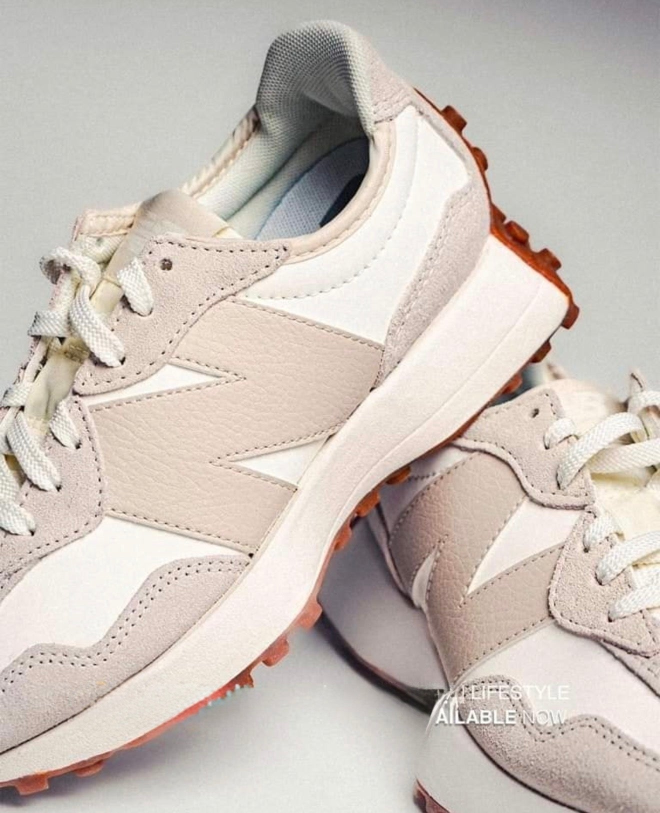 WMNs NB Balance 327 Moonbeam Driftwood