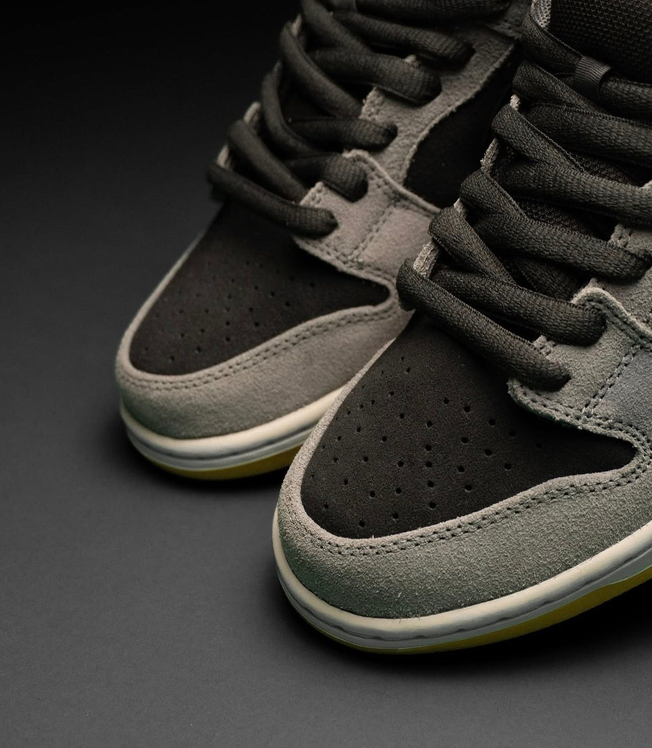 Dunk Low Dark Smoke Grey