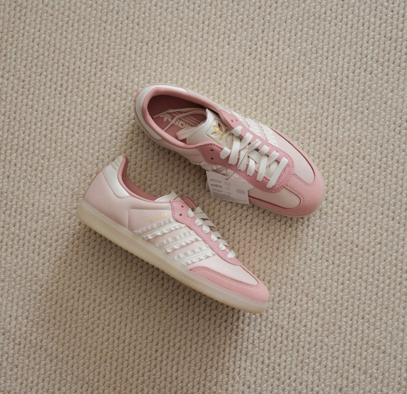 WMNs Samba Ruffle Stripes Pink