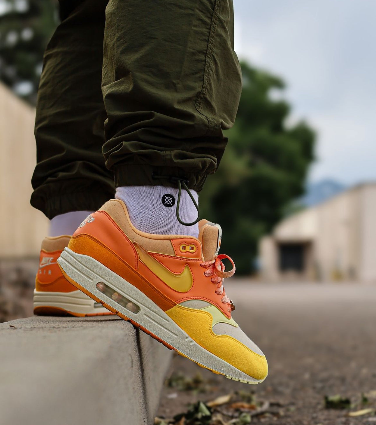 WMNs Airmax 1 “ Orange Frost “