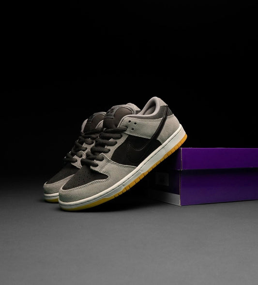 Dunk Low Dark Smoke Grey