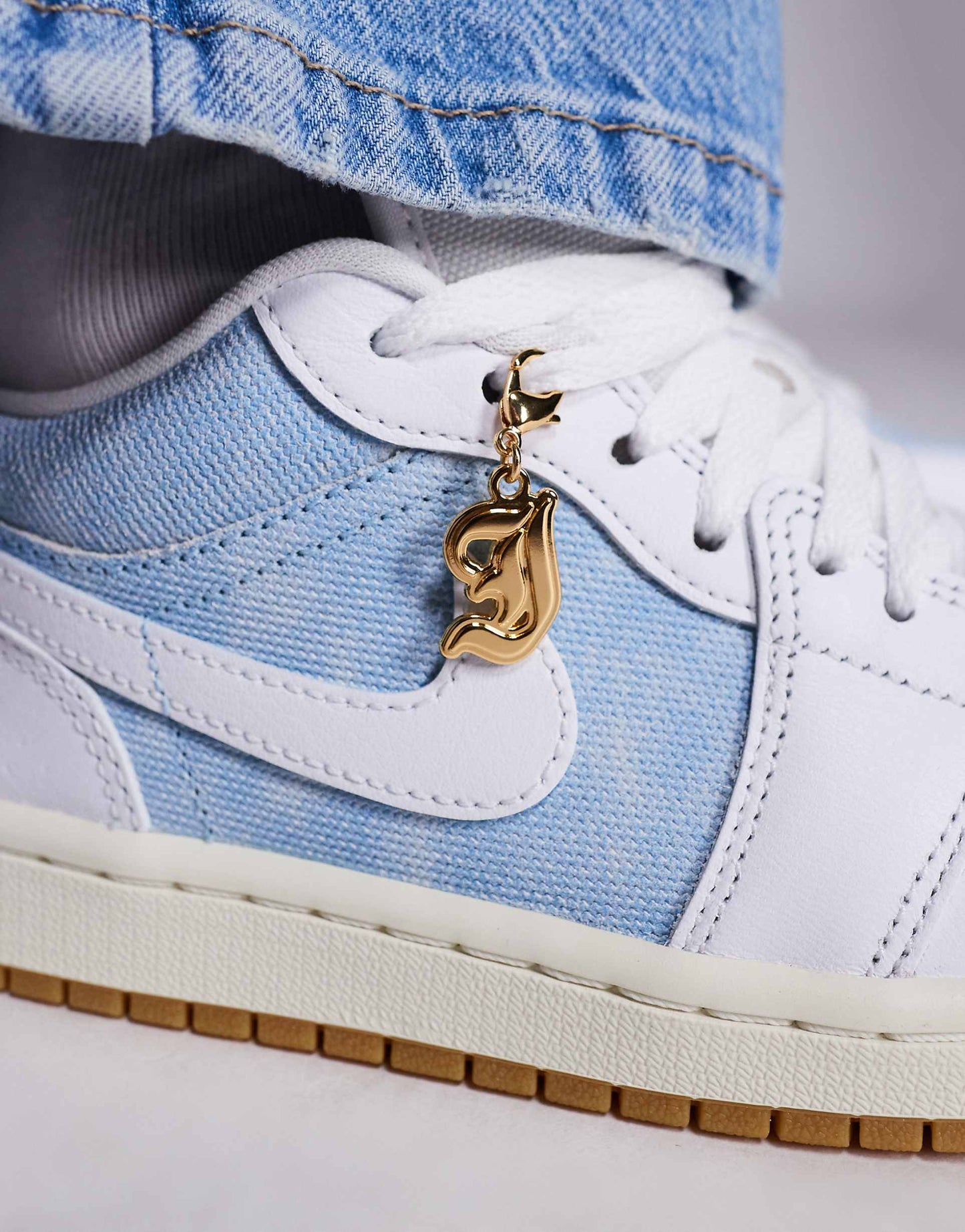 Air Jordan 1 Low SE Denim Worn Blue