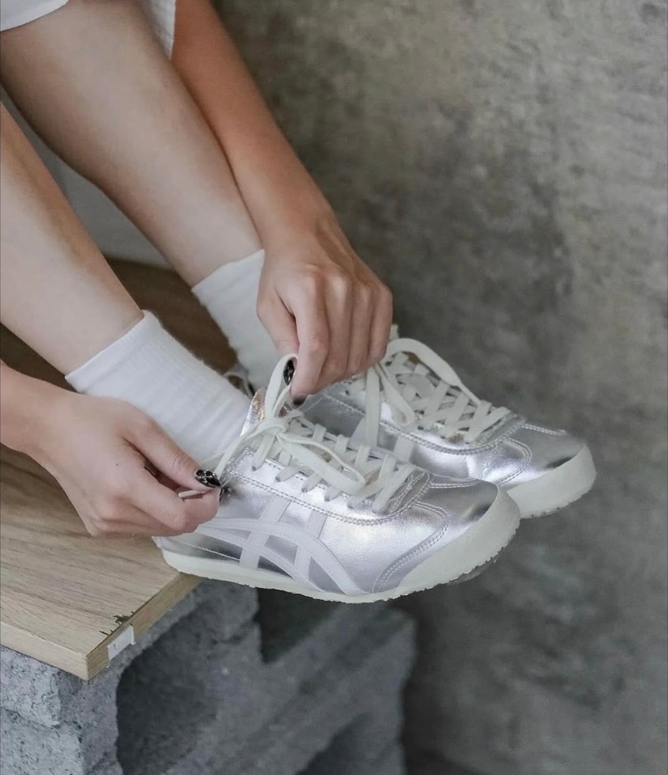 WMNs Mexico 66 Lace Up Silver/White